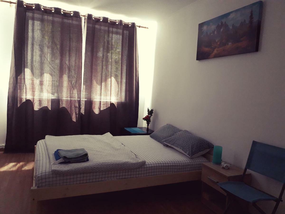 Iasi City Break Rooms Exterior photo